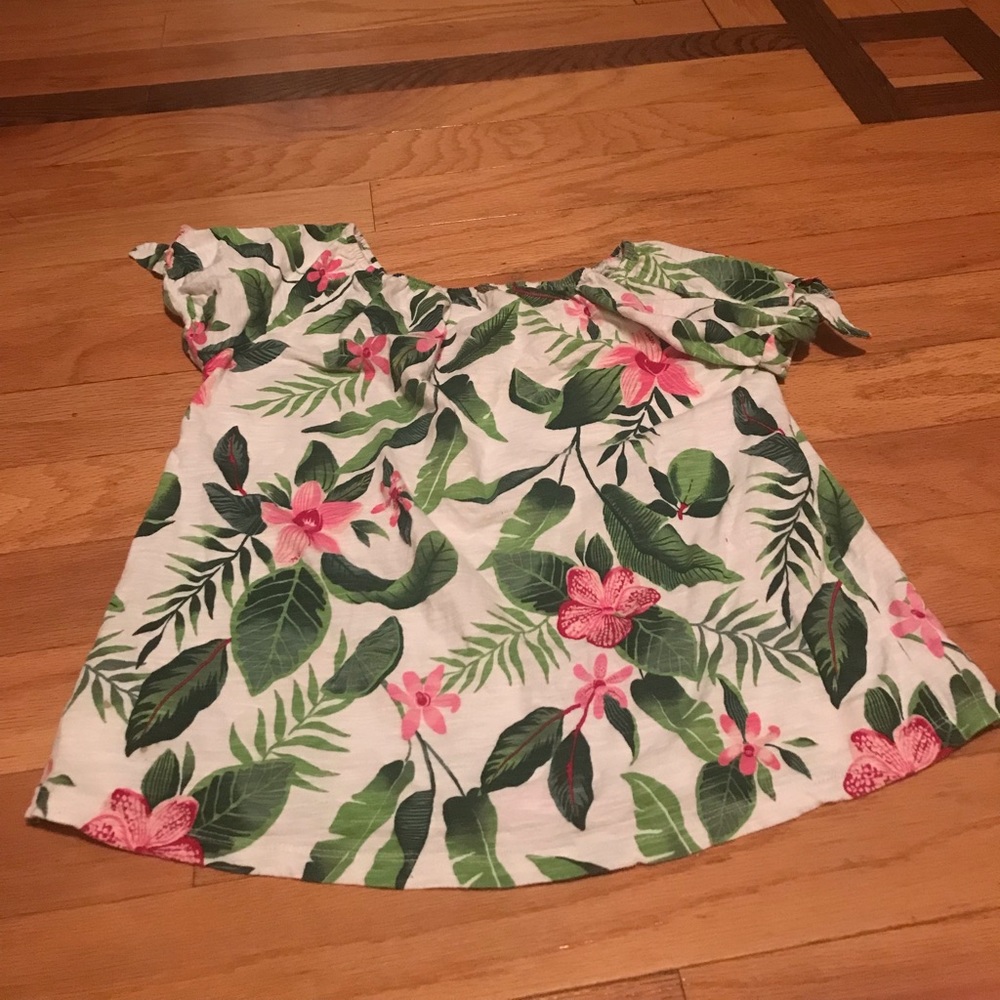 Tropical Old Navy Shirt 🌸☘️
